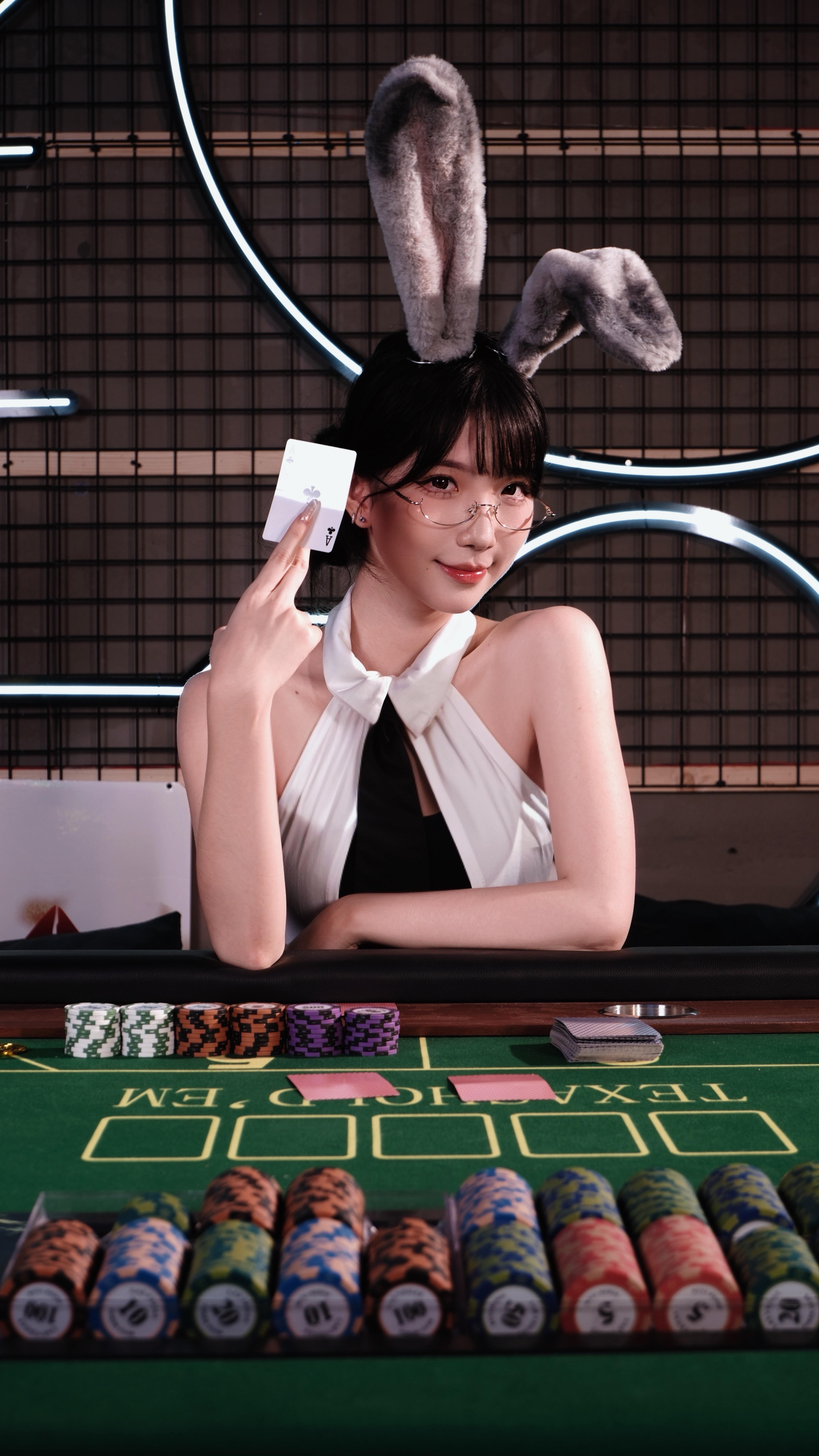 腾龙臻钻系列祖母绿珠宝