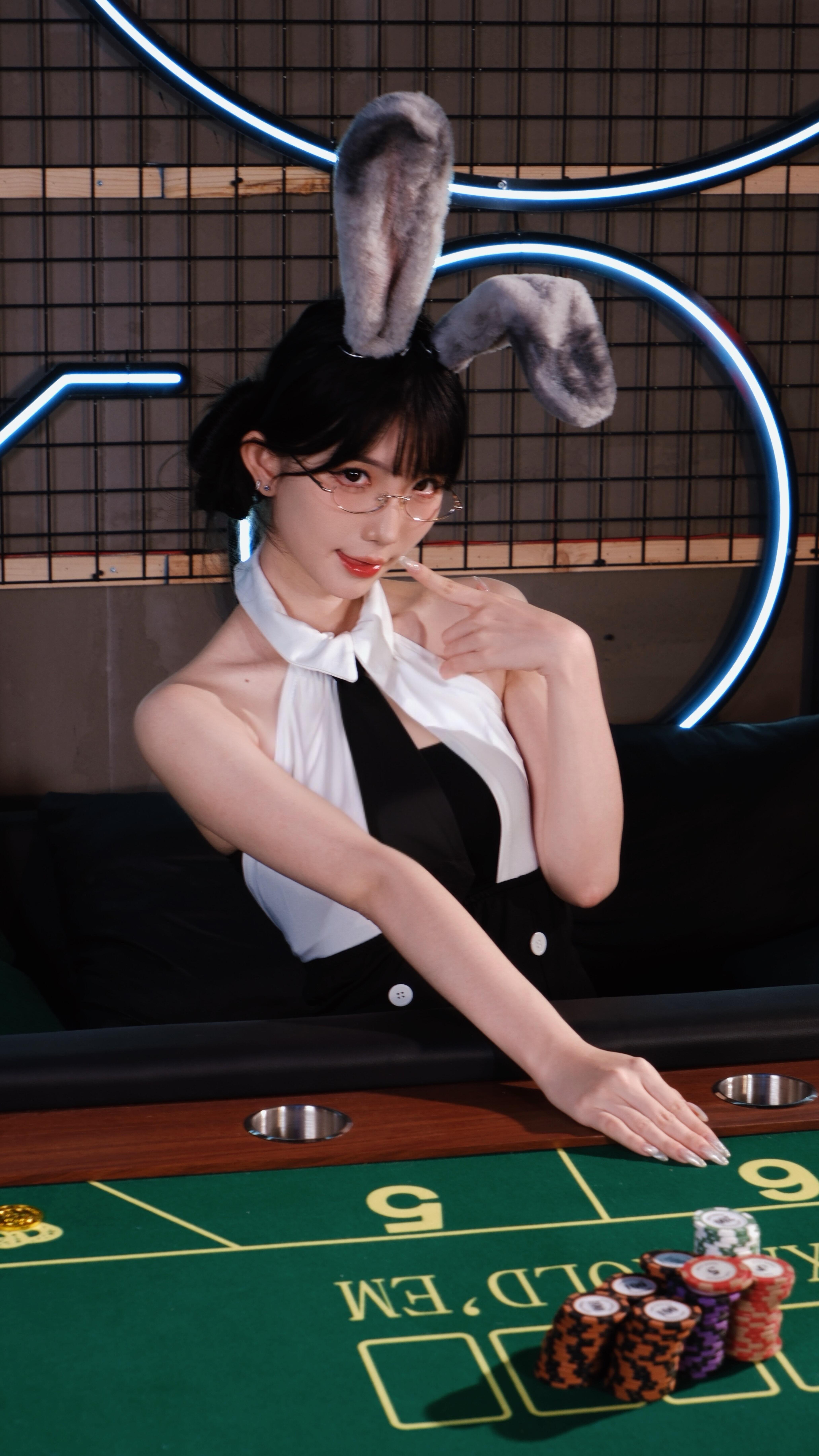 腾龙智慧生态AI家居